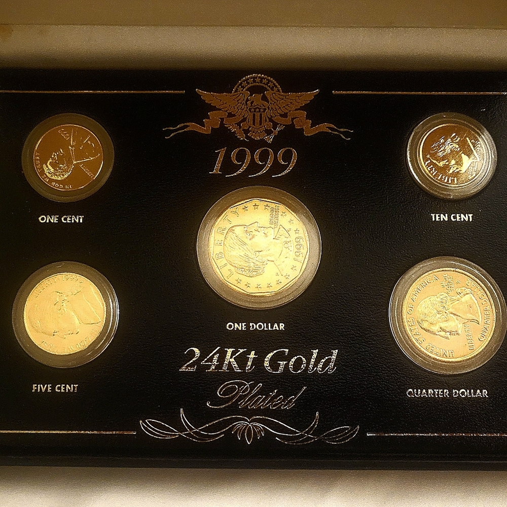 1999 24Kt Gold Plated Coin Display Set - Black